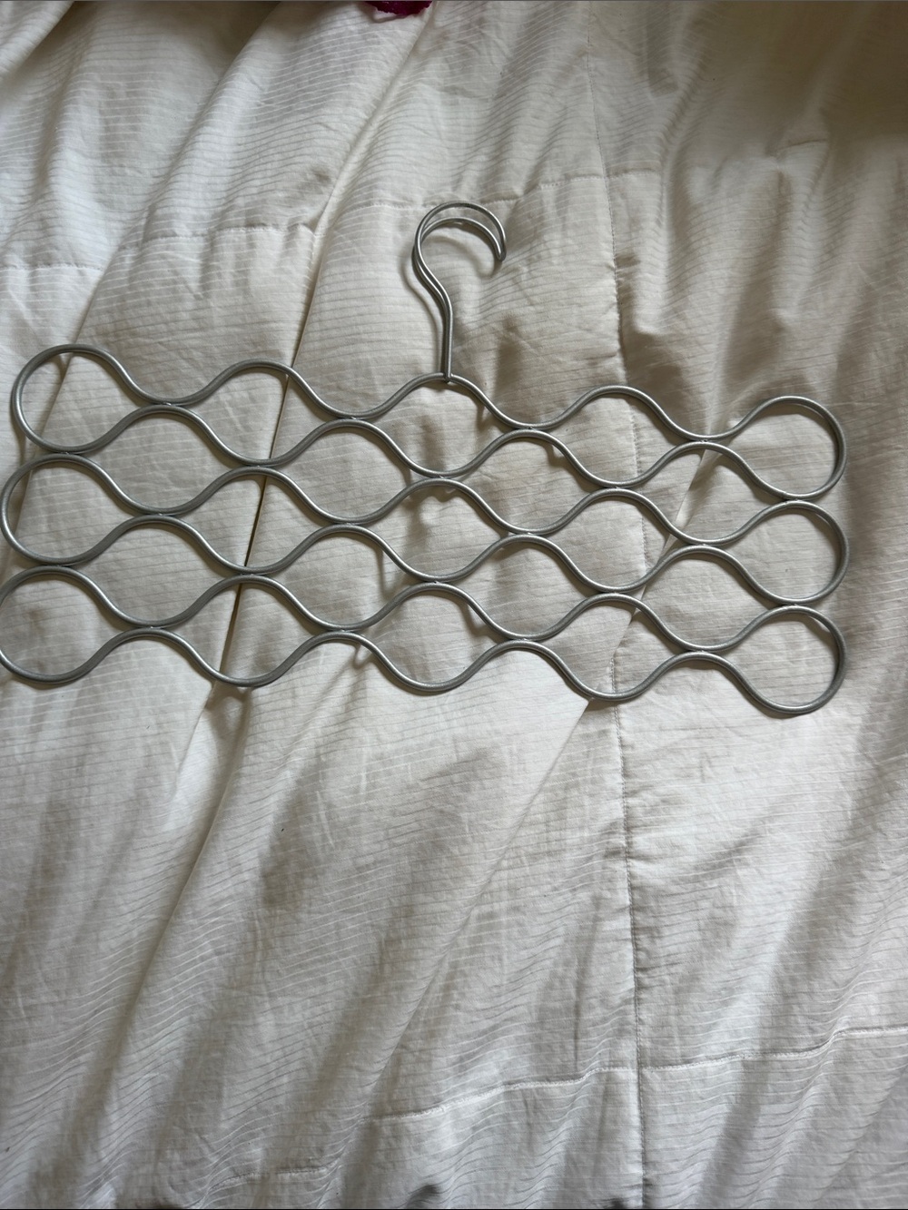 Multipurpose Silver Wave Scarf and Tie Hanger